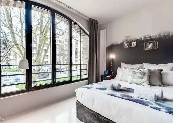 Sweett - Pavillon Lumiere Apartman *